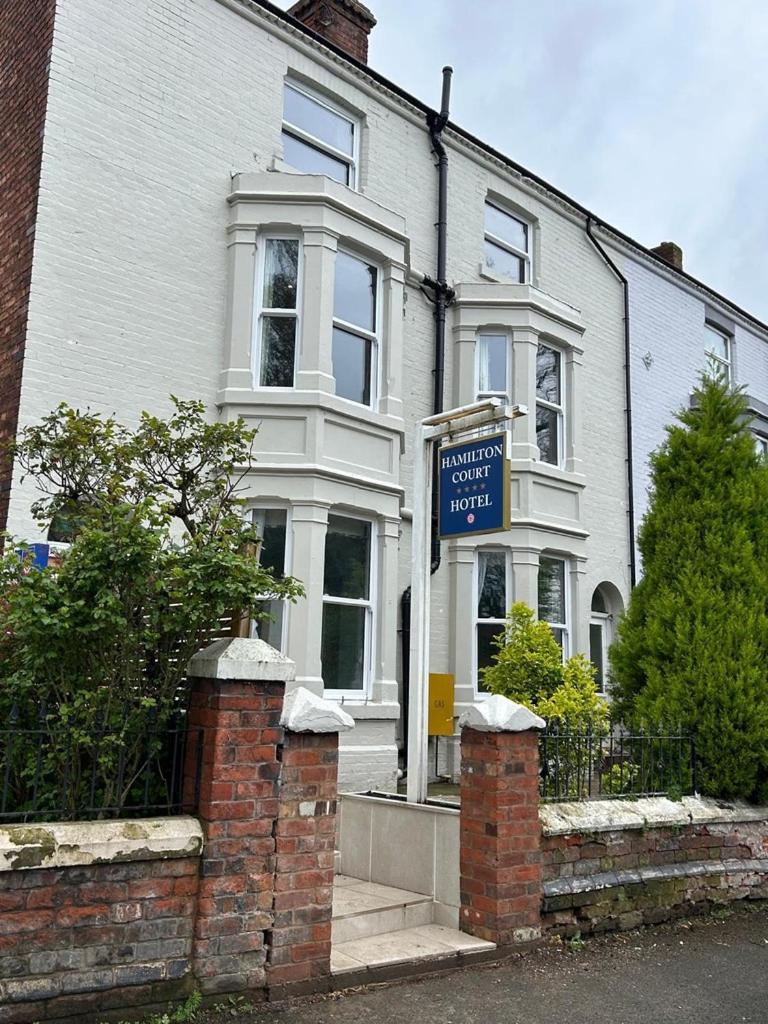 Hamilton Court Hotel Hoole Честер Екстер'єр фото