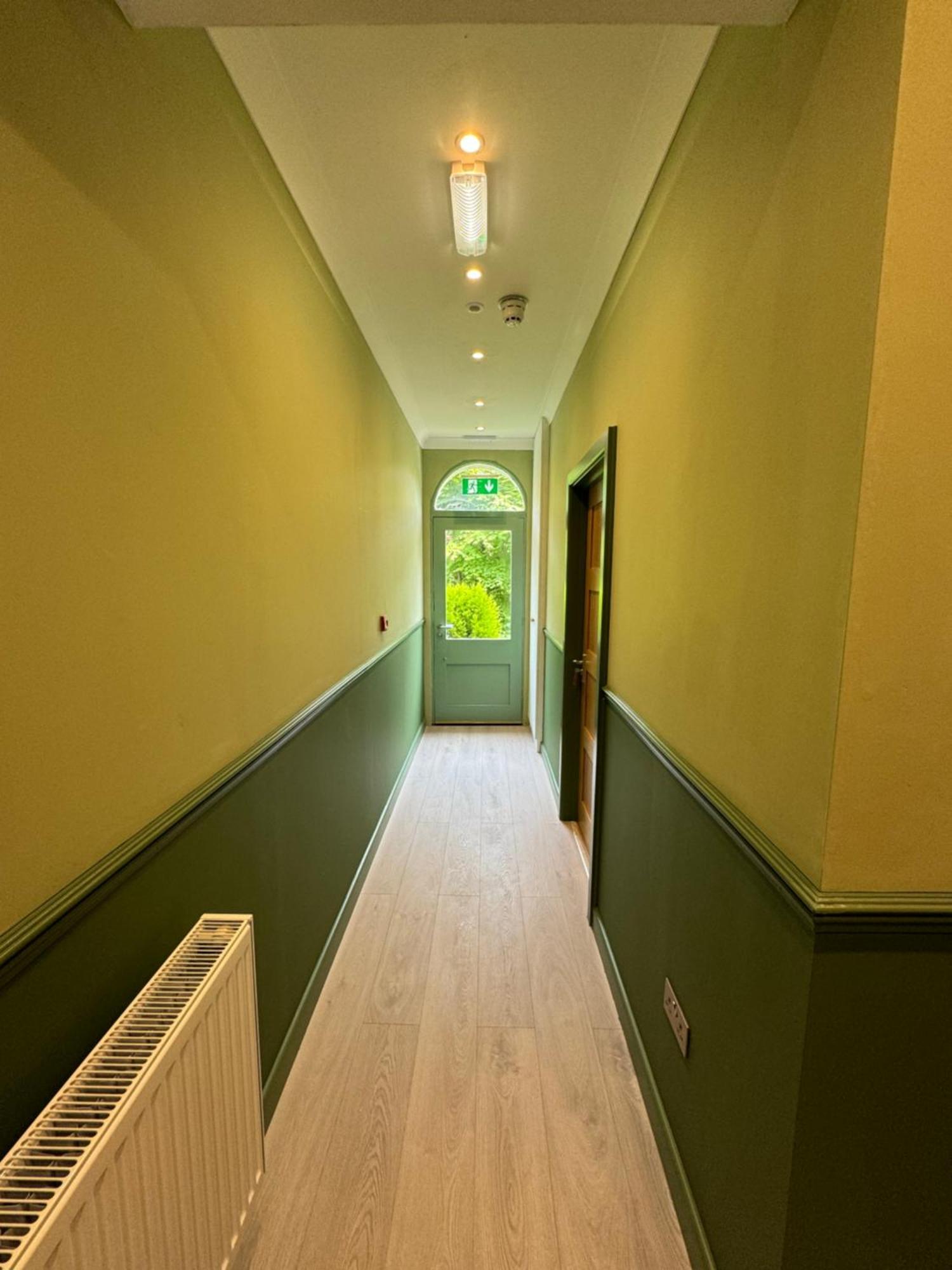 Hamilton Court Hotel Hoole Честер Екстер'єр фото
