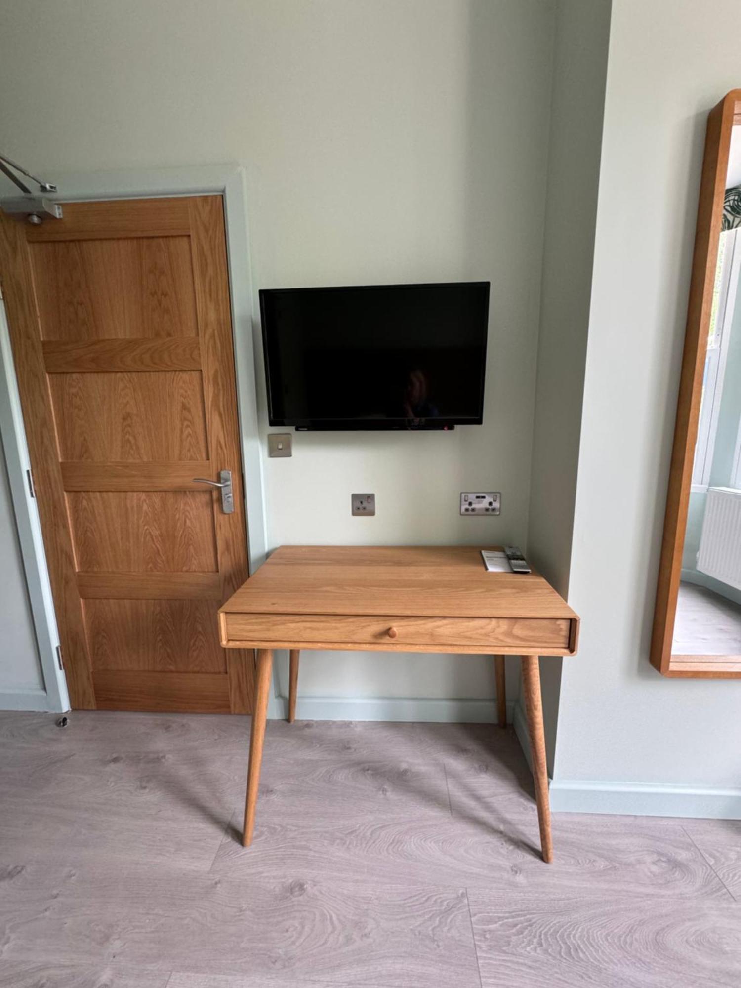 Hamilton Court Hotel Hoole Честер Екстер'єр фото