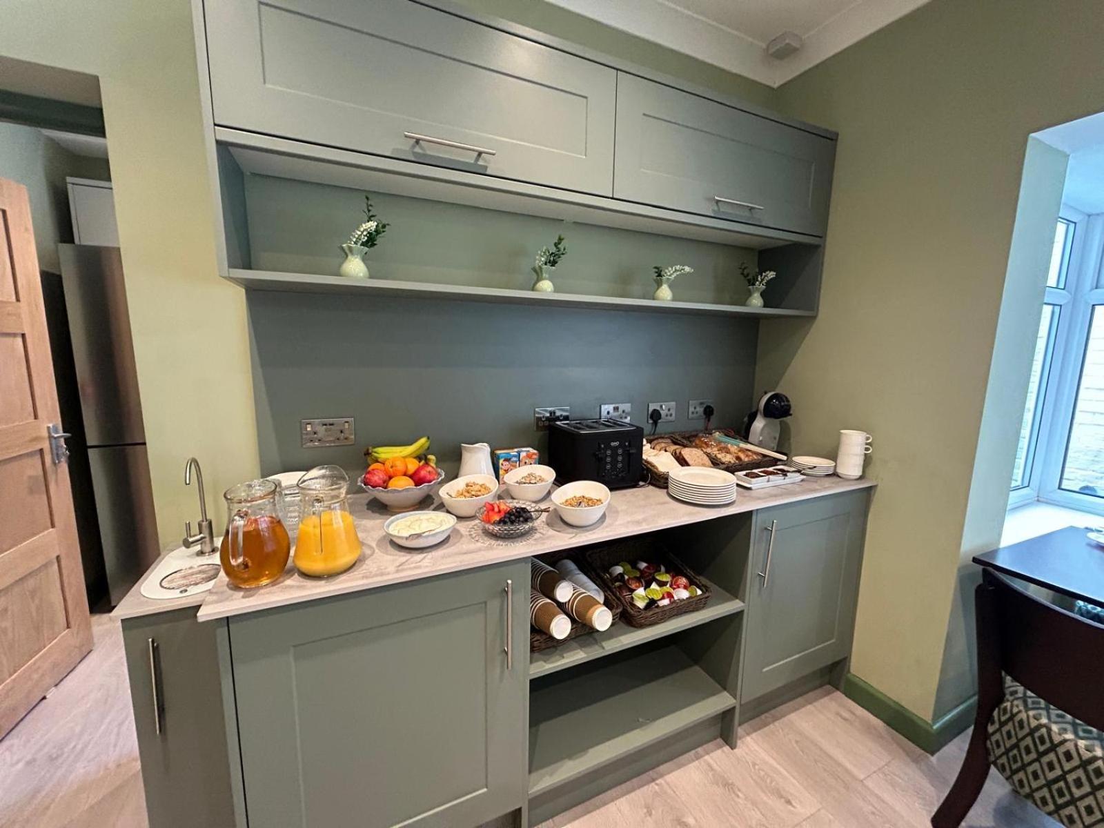 Hamilton Court Hotel Hoole Честер Екстер'єр фото